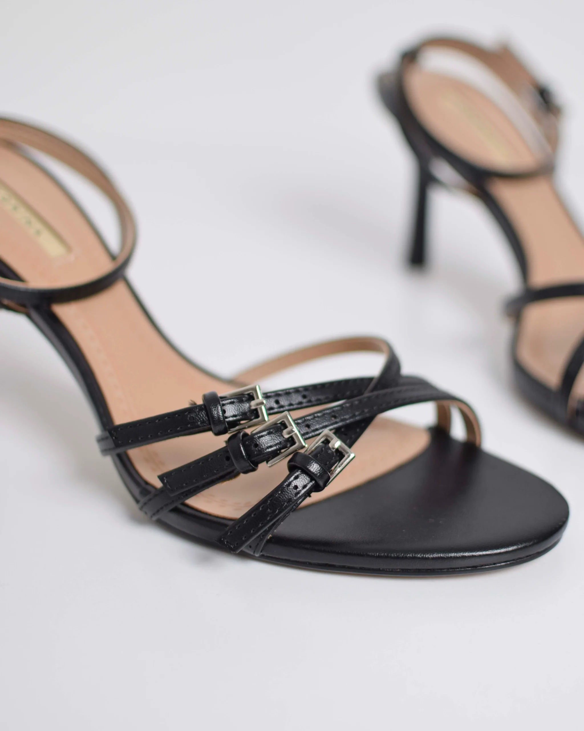 Sandalo Con Tacco E Cinturini - immagine 5