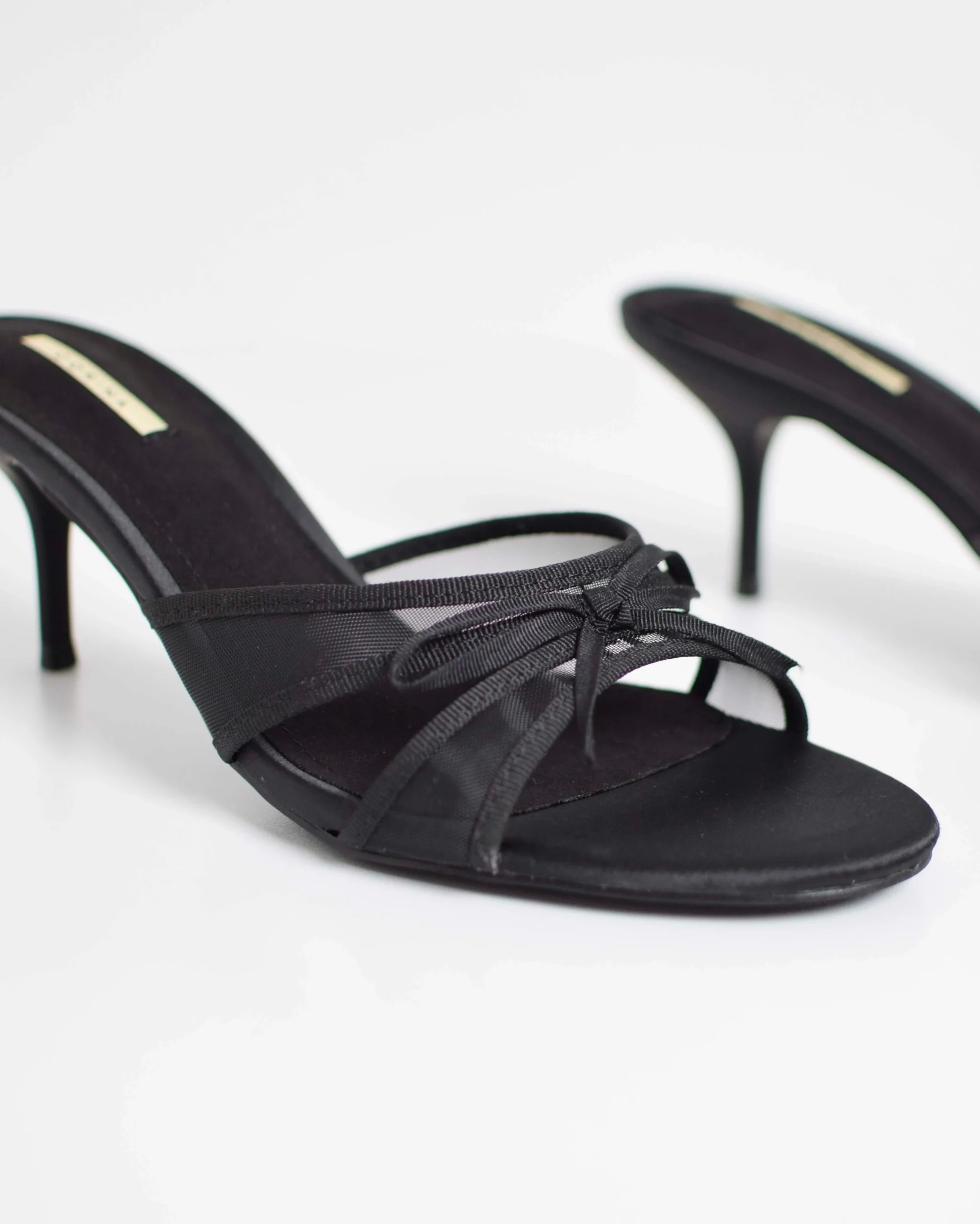 Sandalo Con Tacco E Fiocchetto - immagine 5