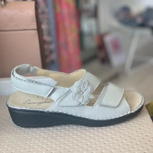 Sandalo sottopiede estraibile