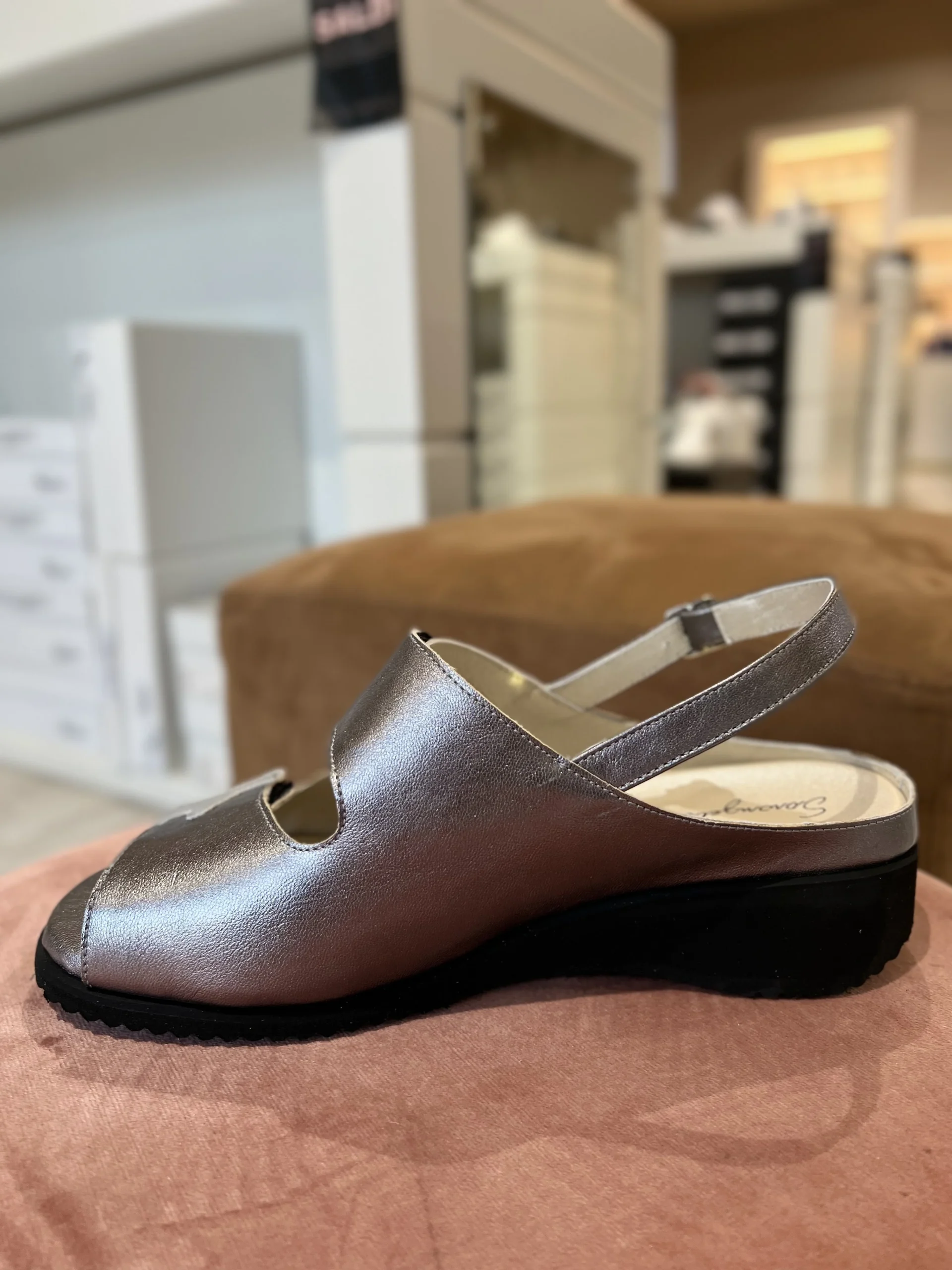 Sandalo comfort predisposto con strappo laminato acciaio - immagine 4