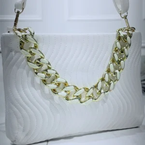 Monica White - Borsa