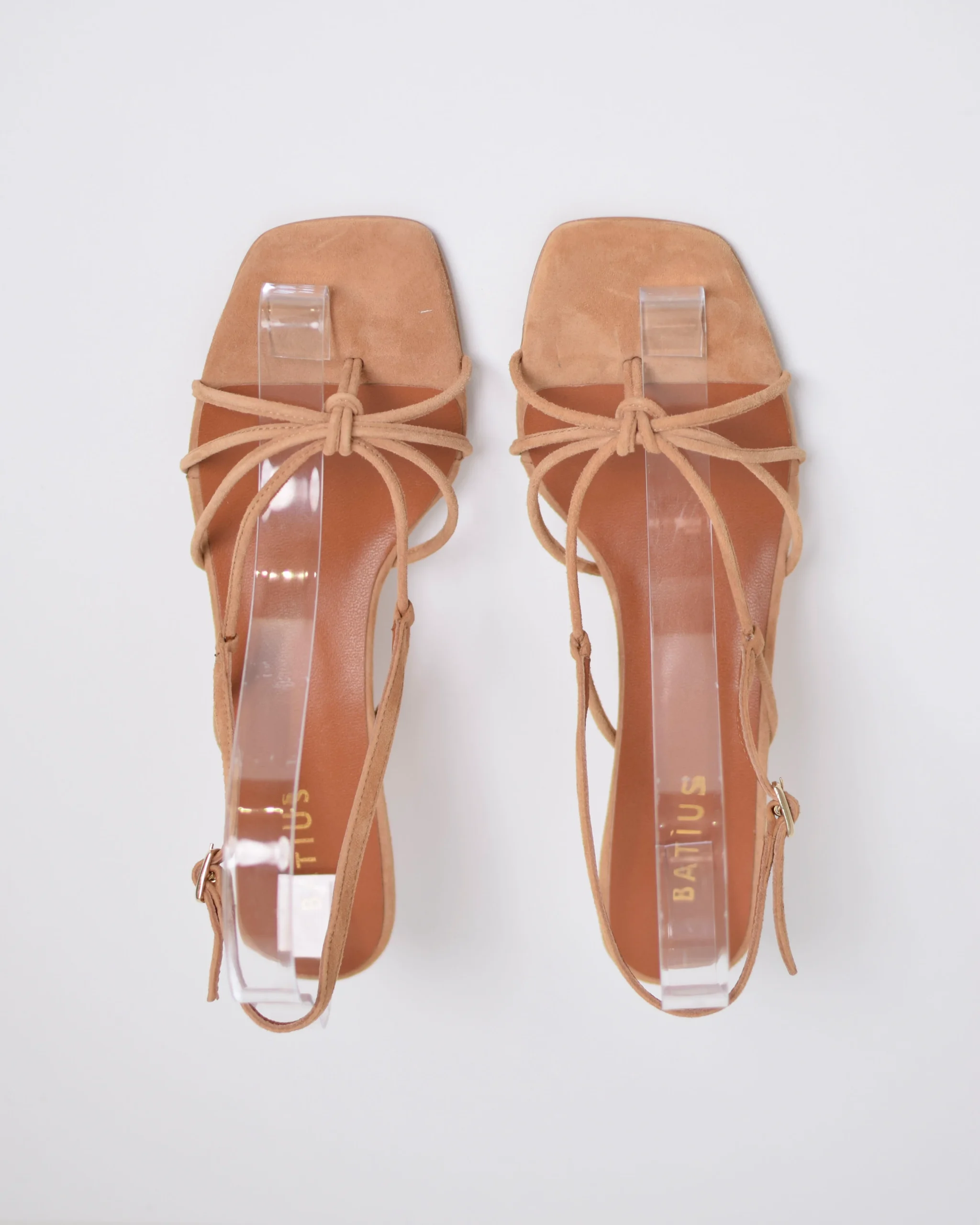 Sandalo con tacco in pelle scamosciata - immagine 4