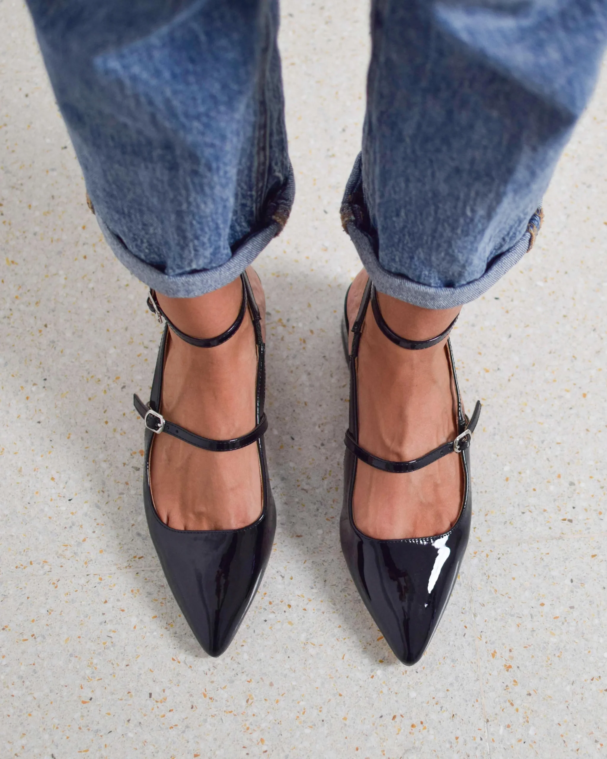 Ballerina con tacco e cinturini - immagine 7