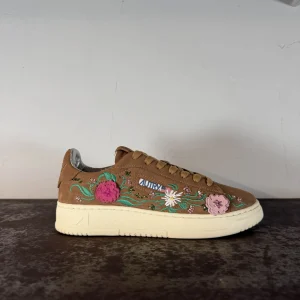 Autry ADLW EY01 Dallas low floreal cigar pink