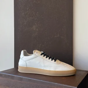 Soldini scarpa Akira Vieste bianco ricamo blu