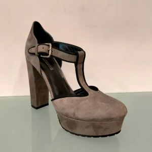 Dècolletè Lonigro aperto ai lati in camoscio tortora