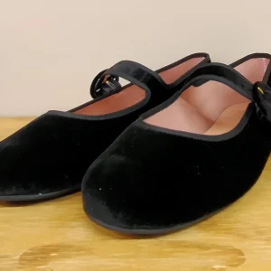 Ballerine PRETTY BALLERINAS 51552 in velluto nero
