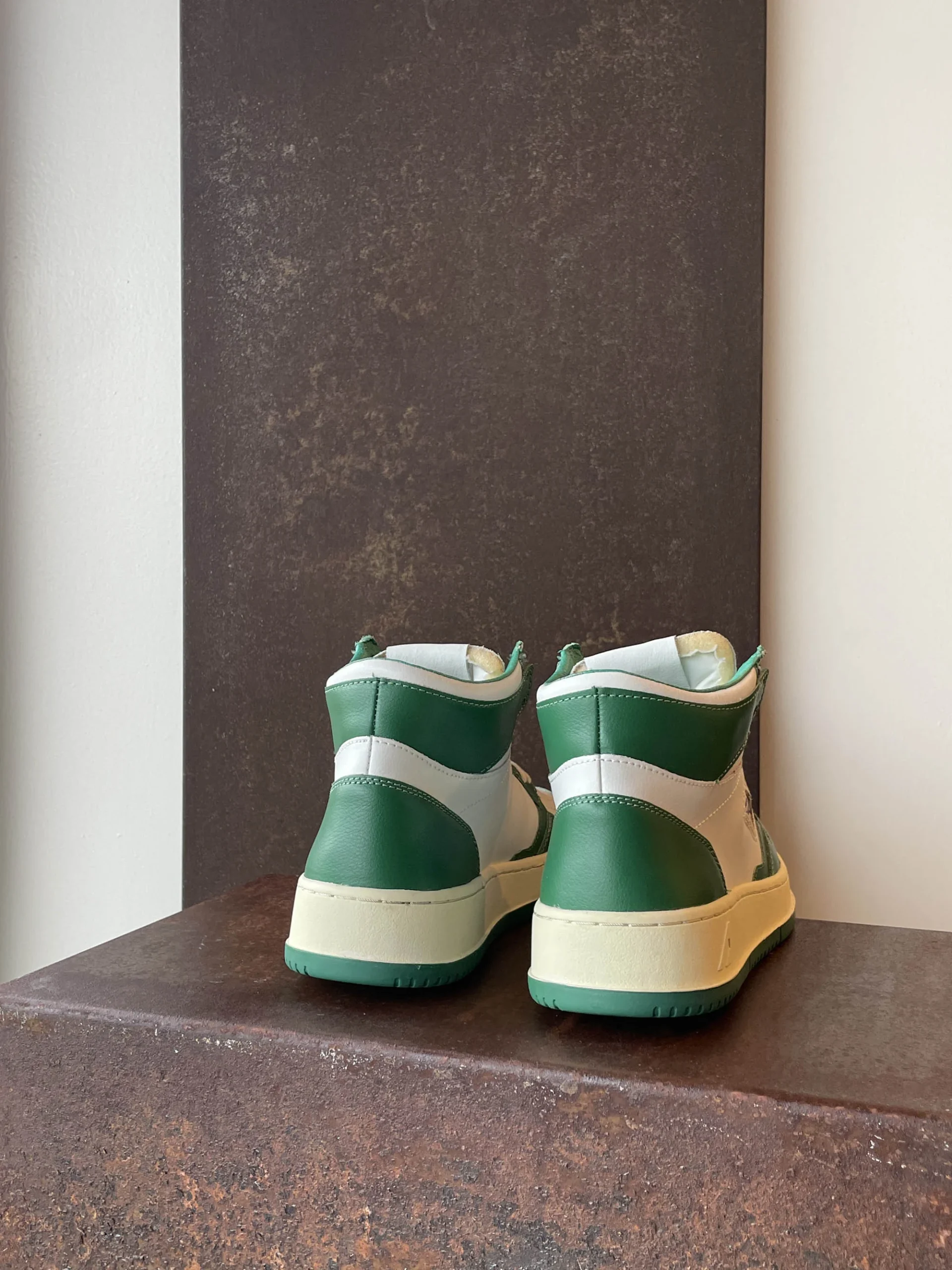 Autry Medalist Mid Man Sneakers in pelle bianca e verde - immagine 4