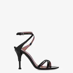 Patent leather sandals with heels