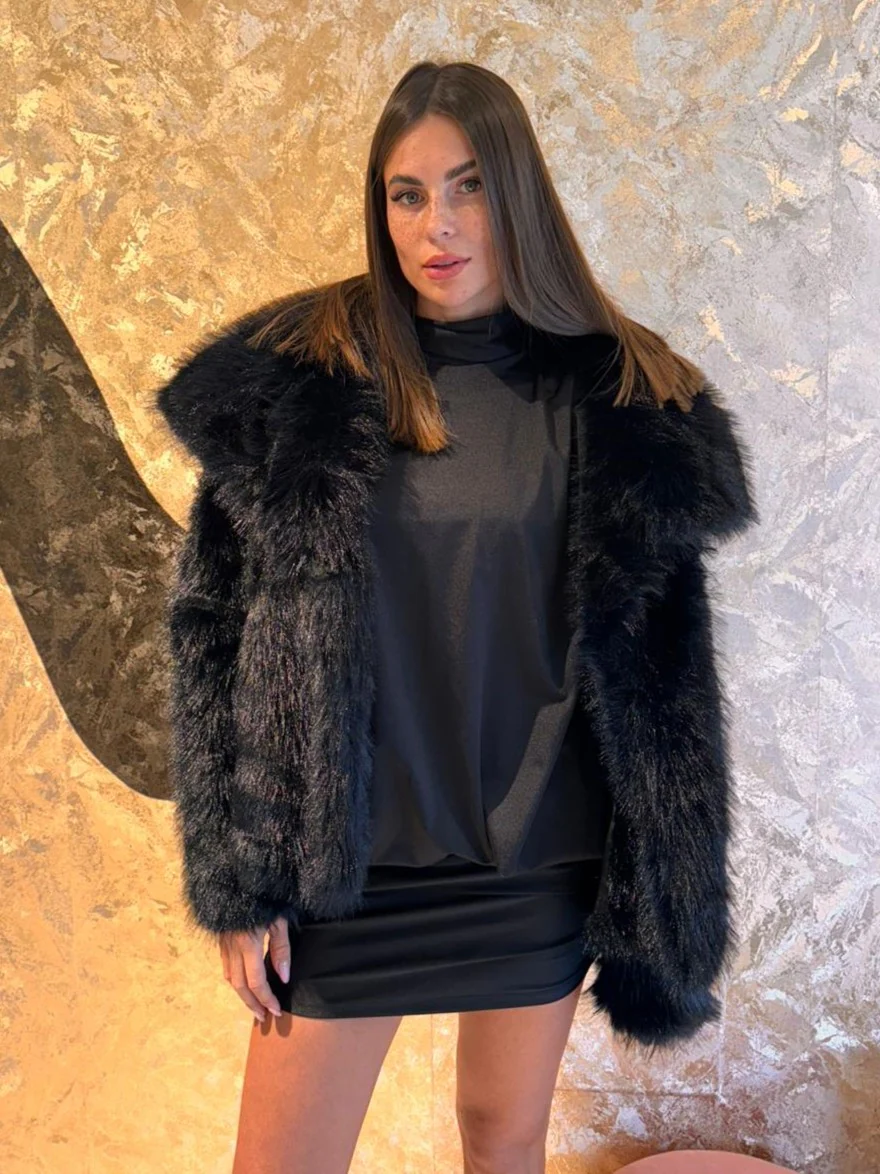 Abito con scollo schiena - immagine 4