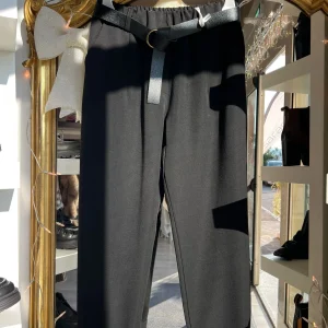 Pantalone in tessuto con cintura nero - 22245S