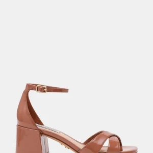 Fergie Sandalo Camel Vernice